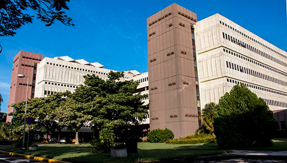 Centro de Ingeniería Genética y Biotecnología (CIGB). Foto: Abel Padrón Padilla/ Cubadebate Centro de Ingeniería Genética y Biotecnología (CIGB). Foto: Abel Padrón Padilla/ Cubadebate
