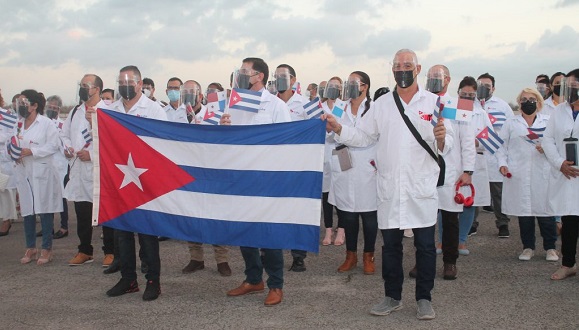 Esta Brigada Henry Reeve tuvo la primicia de ser la primera vez que los galenos cubanos brindan ayuda solidaria en Panamá. Foto: Sitio oficial del Minsap.