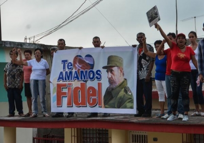 El pueblo santiaguero recibe a la Caravana de la Libertad con las cenizas del líder Histórico de la Revolución Cubana Comandante en Jefe Fidel Castro, el 3 de diciembre de 2016. El pueblo santiaguero recibe a la Caravana de la Libertad con las cenizas del líder Histórico de la Revolución Cubana Comandante en Jefe Fidel Castro, el 3 de diciembre de 2016.