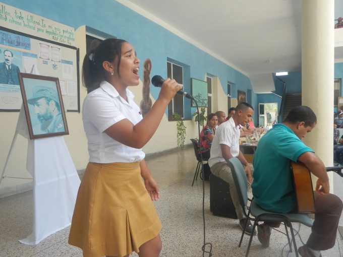 Homenaje a Fidel Castro en recordación de la inauguración de la Escuela de Arte en Granma Homenaje a Fidel Castro en recordación de la inauguración de la Escuela de Arte en Granma