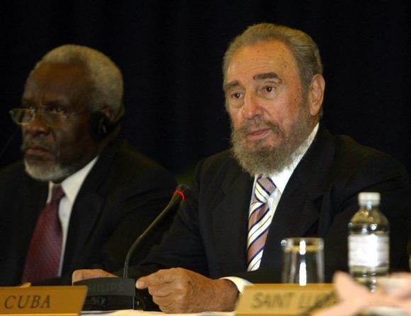 El presidente cubano Fidel Castro en la conferencia de prensa final de la de la II Cumbre Cuba-CARICOM. Bridgetown, Barbados. Foto: www.fidelcastro.cu