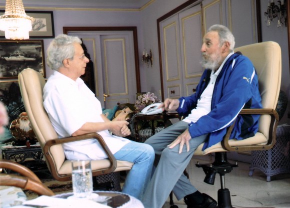 Fidel y Frei Betto el domingo 16 de febrero de 2014. Fidel y Frei Betto el domingo 16 de febrero de 2014.