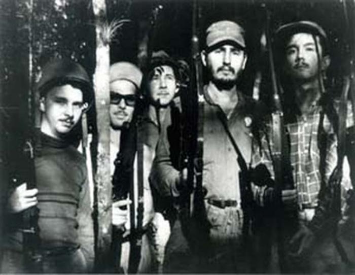 Encuentro de la Dirección Nacional del Movimiento 26 de Julio en la Sierra Maestra Encuentro de la Dirección Nacional del Movimiento 26 de Julio en la Sierra Maestra