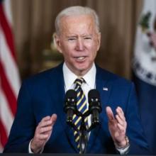 Joe Biden marca las pautas de la política exterior estadounidense durante su primer discuso como jefe del Gobierno en el Departamento de Estado. Foto tomada de BBC Foto: BBC