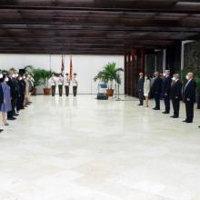 Condecoraciones Acto de entrega del Título Héroe del trabajo a científicos de Cuba Foto: Estudios Revolución
