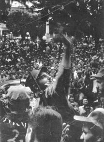 Fidel en Santiago de Cuba el 1 de enero de 1959. Fidel en Santiago de Cuba el 1 de enero de 1959.