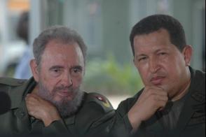 Fidel Castro participa en la edición 231 del programa “Aló, Presidente”, que se desarrolla en Cuba, en el municipio Sandino en Pinar del Río junto al Presidente de Venezuela Hugo Chávez Frías, 21 de agosto de 2005.