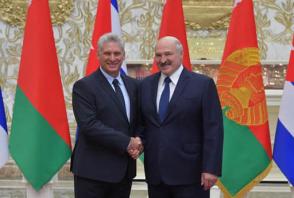 Minsk, 26 de julio de 2020. En nombre del pueblo bielorruso y del Presidente de Belarús, Alexander Lukashenko felicitó al presidente de la República de Cuba, Miguel Mario Díaz-Canel Bermúdez, al primer secretario del Comité Central del Partido Comunista Raúl Castro Ruz y al pueblo cubano con motivo del Día de la Rebeldía Nacional según ha informado la agencia Belta y ha sido destacado en sus titulares por los canales televisivos bielorrusos.