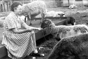 Lina Ruz en su casa de Birán, en 1958. Fuente: Oficina de Asuntos Históricos del Consejo de Estado.