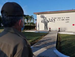 Inauguración de obra artística dedicada a Fidel Castro como parte de las actividades por el aniversario 60 de la Defensa Civil. Foto: Andy Jorge Blanco/Cubadebate Inauguración de obra artística dedicada a Fidel Castro como parte de las actividades por el aniversario 60 de la Defensa Civil. Foto: Andy Jorge Blanco/Cubadebate