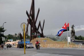 Preparativos en la Plaza de la Revolución Mayor General Antonio Maceo para el acto de homenaje póstumo del Comandante en Jefe. Foto: Roberto Cabrera Catasus Preparativos en la Plaza de la Revolución Mayor General Antonio Maceo para el acto de homenaje póstumo del Comandante en Jefe. Foto: Roberto Cabrera Catasus