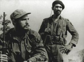 Fidel Castro Ruz junto a Almeida Bosque
