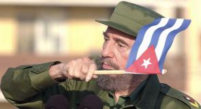 Lo primero que Fidel nos exigiría para analizar este «hecho social total» sería apartar las teorizaciones abstractas y armarnos de ese «sentido del momento histórico» que caracterizó a su mirada a la hora de descifrar circunstancias complejas y de tomar decisiones. Foto: Juvenal Balán Lo primero que Fidel nos exigiría para analizar este «hecho social total» sería apartar las teorizaciones abstractas y armarnos de ese «sentido del momento histórico» que caracterizó a su mirada a la hora de descifrar circunstancias complejas y de tomar decisiones. Foto: Juvenal Balán