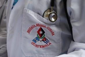 Cooperantes cubanos de la Salud atienden a los guatemaltecos afectados por la erupción del Volcán de Fuego: Fotos: Prensa Latina