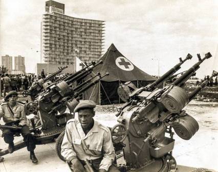 Los milicianos en pie de guerra en la Habana. 