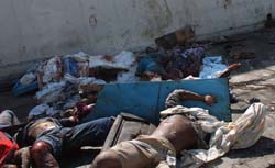La hinchazón de los miembros de los cuerpos sin vida y el hedor insoportable hacen aún más complejo el escenario haitiano.