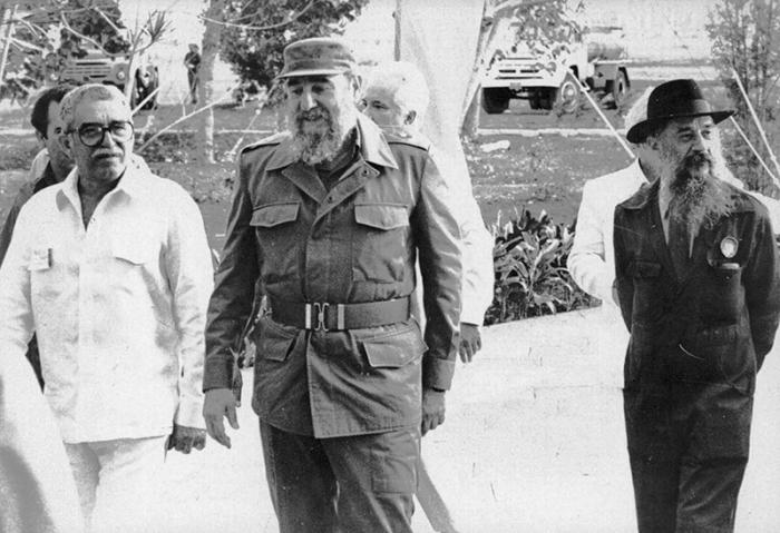 Gabriel García Márquez, Fidel, and Fernando Birri at the inauguration of the San Antonio de los Baños International School of Film and Television.